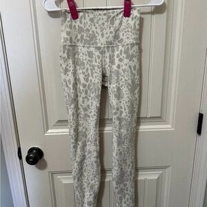 Lululemon Athletica Cream Leopard Print Leggings